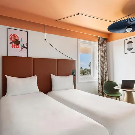 Ibis Aeroport Promenade Des 3*
