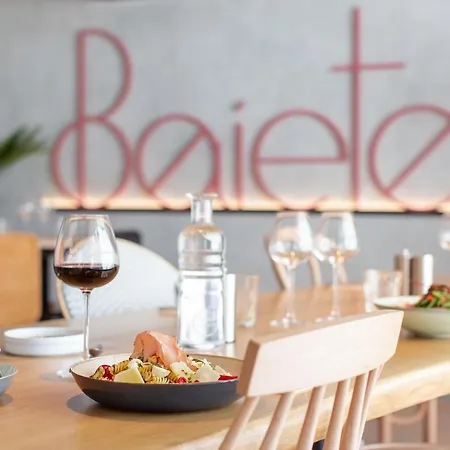 Ibis Aeroport Promenade Des فندق