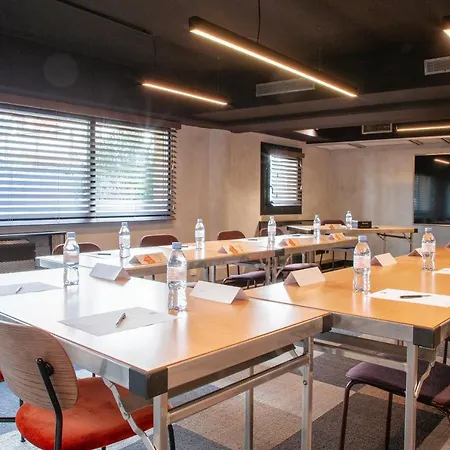 Ibis Aeroport Promenade Des فندق