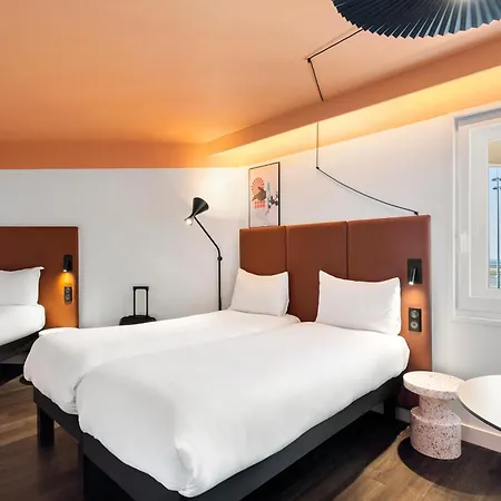Ibis Aeroport Promenade Des 3* نيس