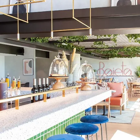 Ibis Aeroport Promenade Des Hotel 3*