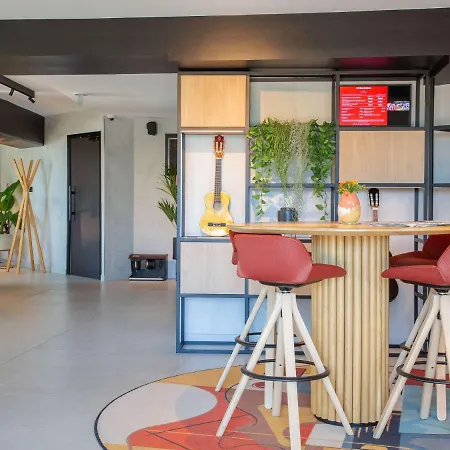 Hotel Ibis Aeroport Promenade Des 3*